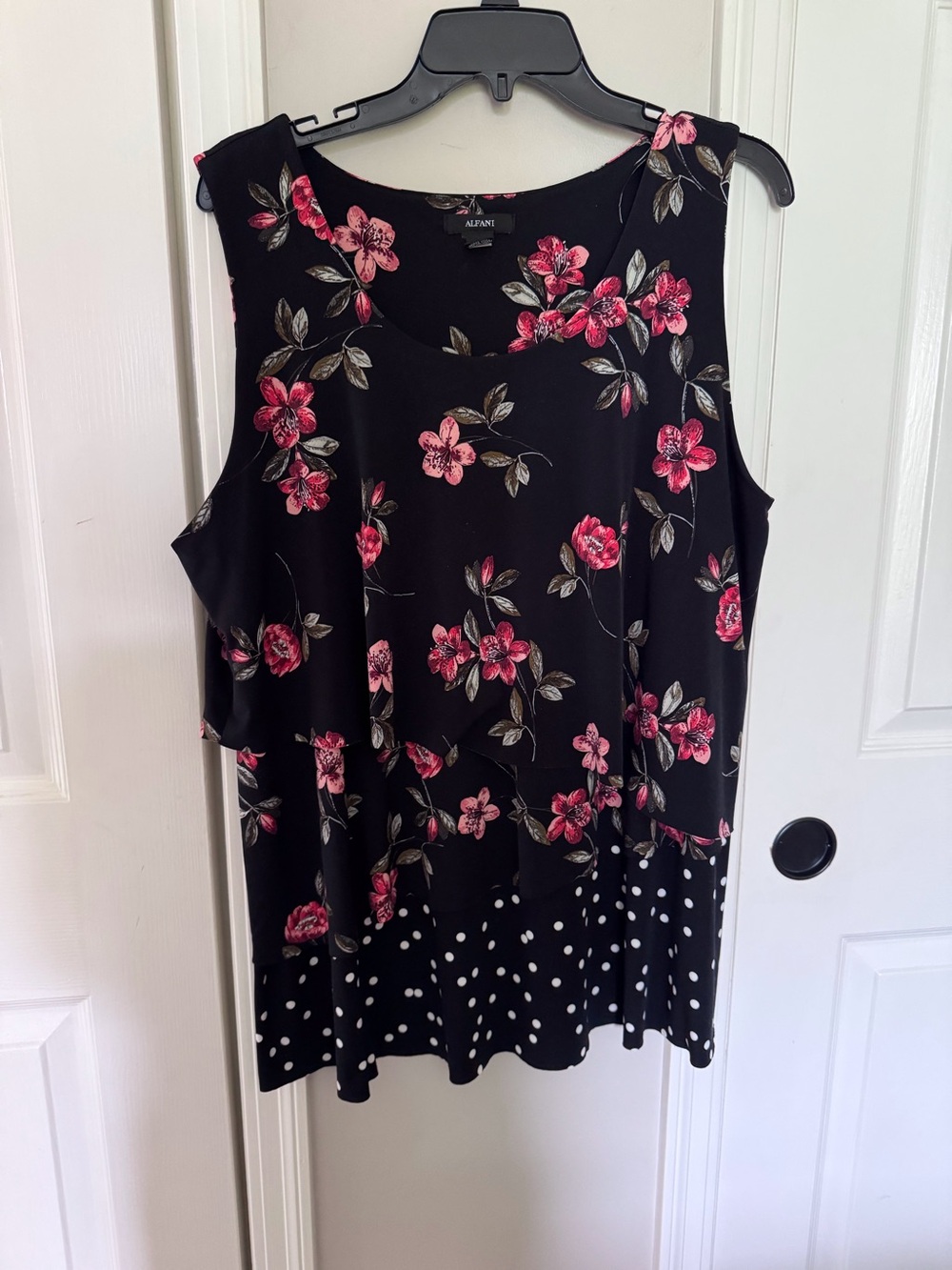 Alfani dressy sleeveless tunic, 3 layers, size petite large.